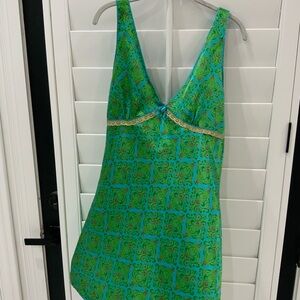 Vibrant Green Chemise with‎ Lace Detail